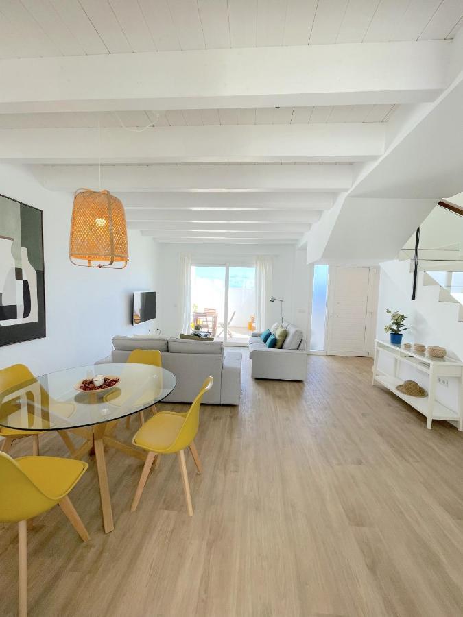 Casahost Villa Dolce Vita Costa Teguise Exterior photo